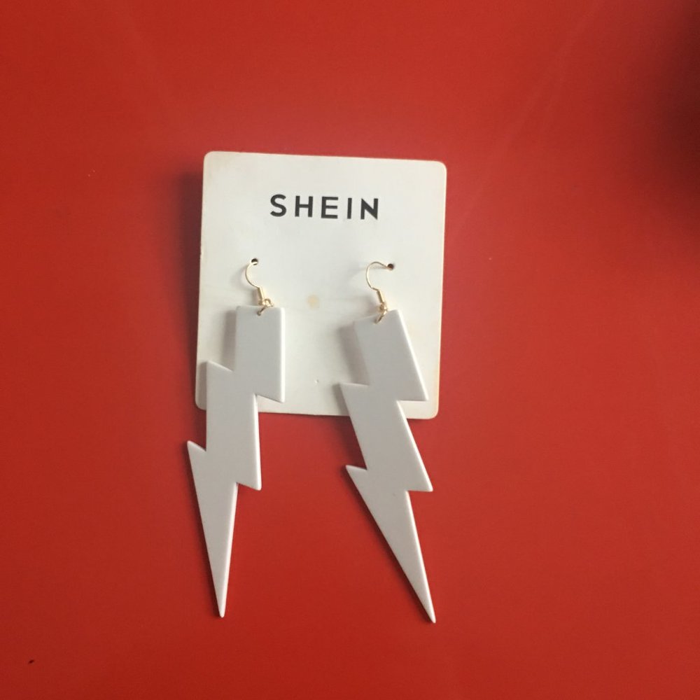 SHEIN Earrings - Picture 2 of 4